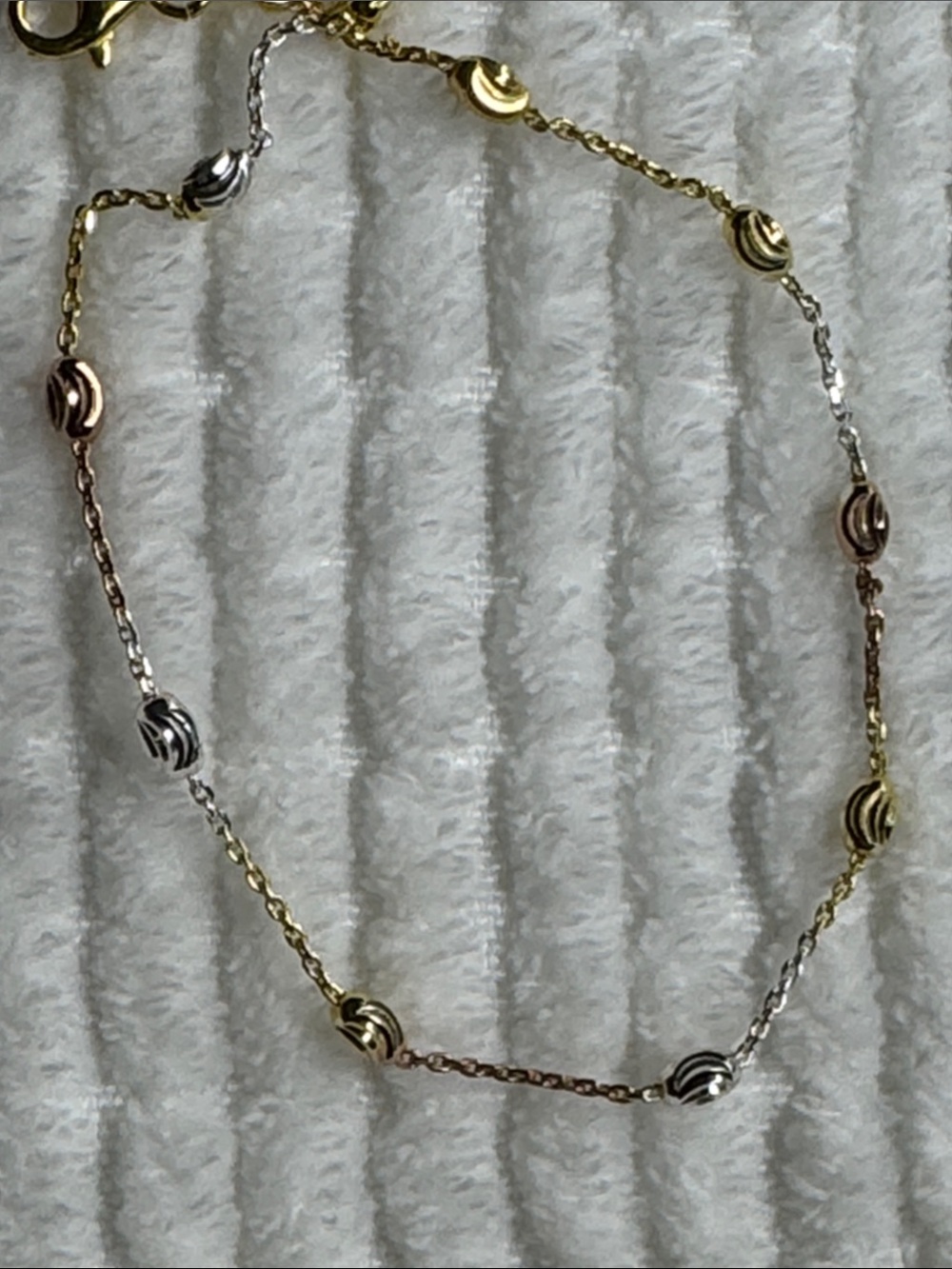 Ankle Bracelet (10 inches). (2.30g) YRG over Italian Sterling silver.